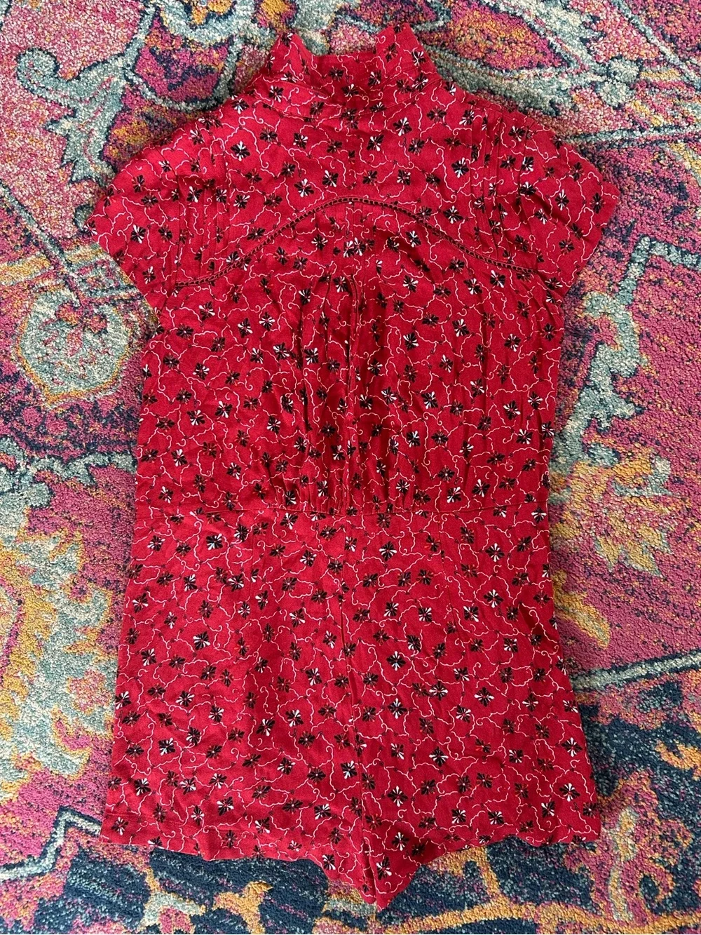 Free People | Women’s Red/Black Floral Short Sleeve Debby Dot Shorts Romper Sz S